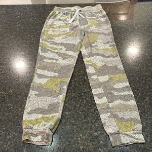 Cat & Jack Camouflage Sweatpants (Girls)
